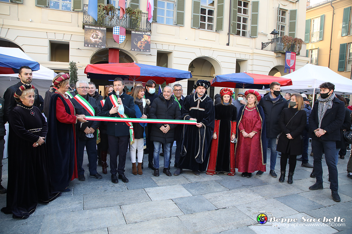 VBS_5730 - 10.ma Fiera Nazionale del Tartufo e Fiera dei Santi.jpg